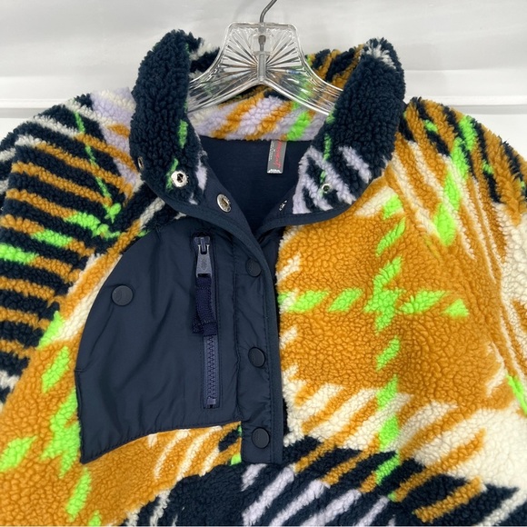 Free People Hit The Slopes Plaid Navy Double Lined Cropped Sherpa Coat XS NWT - Picture 5 of 9